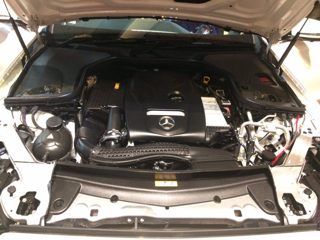 Mesin Mercedes Benz E-Class 