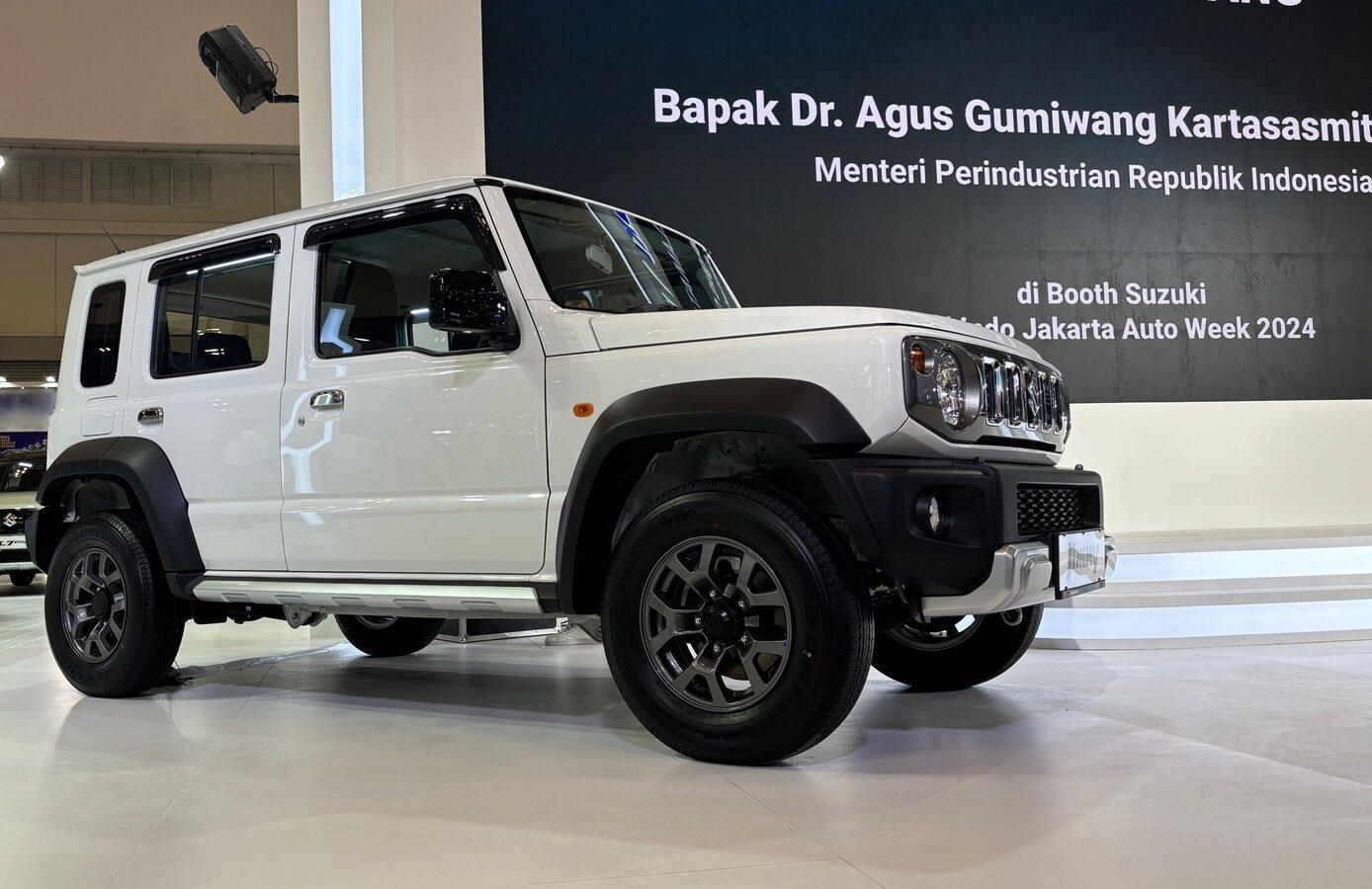 Jimny 5-door White Rhino Edition